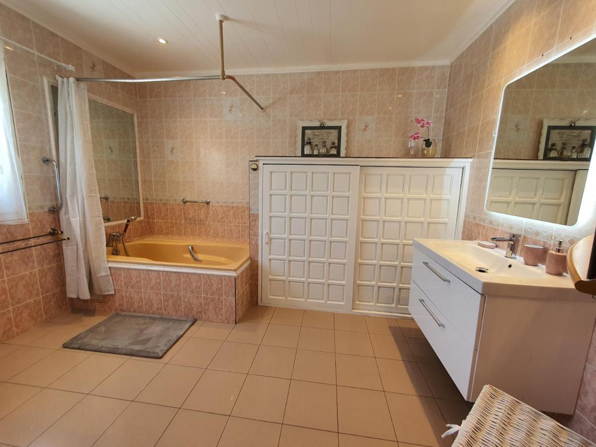 La Villa Rosaya - Piscine & Jacuzzi Saint Pierre Exterior foto